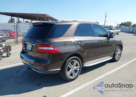 2012 Mercedes-Benz Ml 350 4Matic z USA, uszkodzony, nr VIN 4JGDA5HB7CA029927
